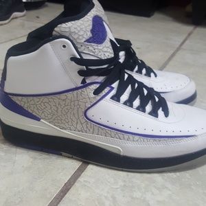 Air Jordan 2 concord